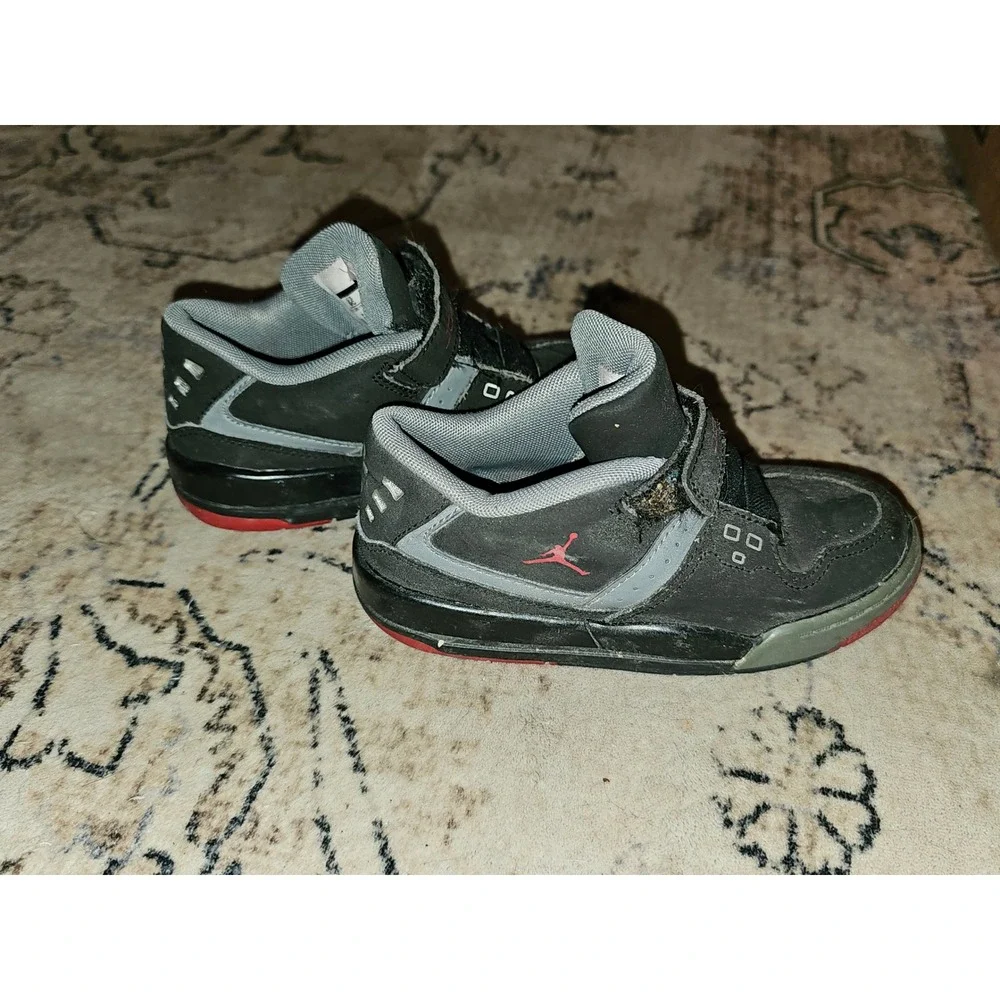Jordan Flight 45 Kids Black Grey Red Sneakers 317823-021 Size 9C